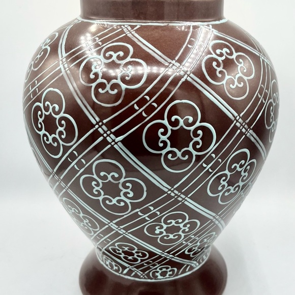 ORIENTAL URN VASE Japanese Brown Glazed Blue Jar Floral Raised Paint 10” T EUC - Picture 2 of 4